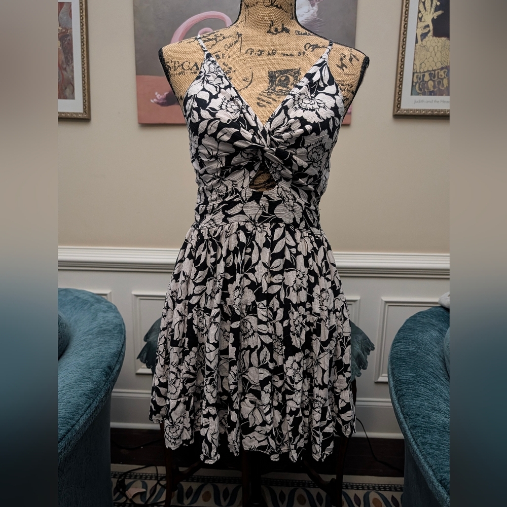 Angie Black and White Floral Backless Dress
